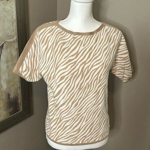 Ann Taylor Animal print sweater short sleeve